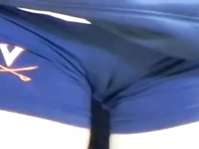 Busty ਚੀਜ਼ ਕੁਝ ਮਜ਼ੇਦਾਰ ਹੈ