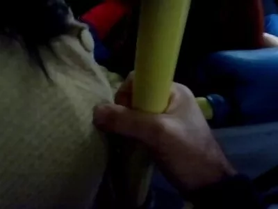 Busty ਮੋਟੀ ਕੁੜੀ ਡਿਕ ਚੂਸਦੀ ਹੈ